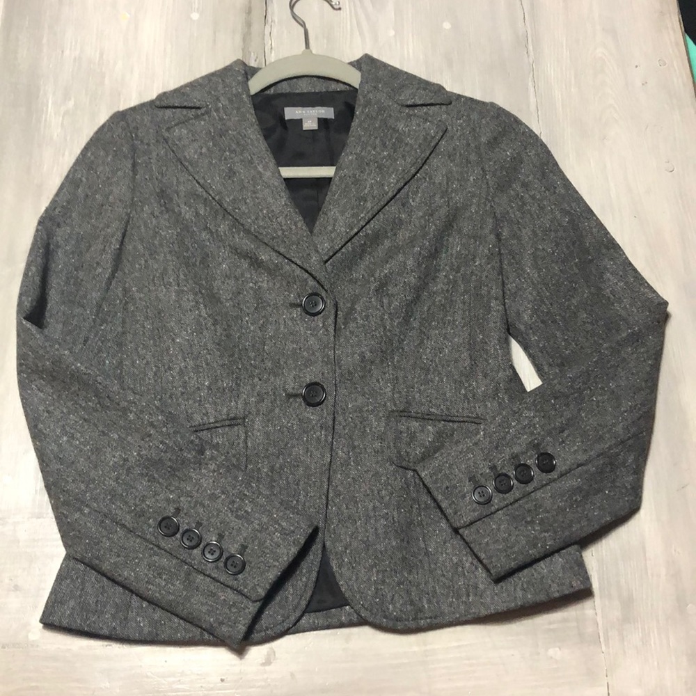 Ann Taylor tweed blazer